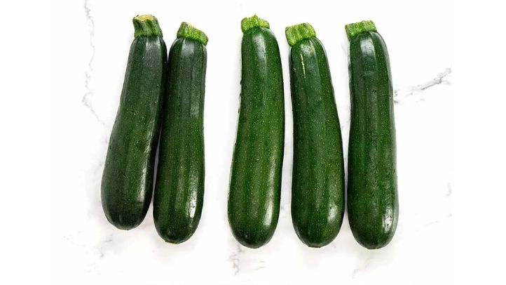 30-foods-high-in-water-that-can-help-prevent-dehydration - zucchini