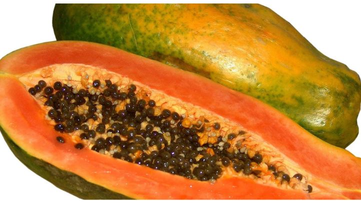 30-foods-high-in-water-that-can-help-prevent-dehydration - papayas